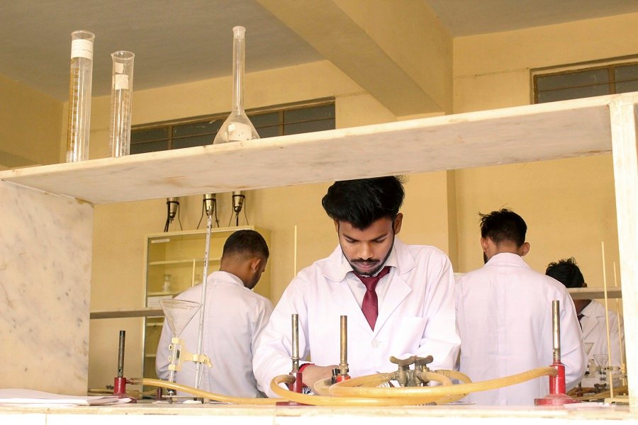Pharmaceutics laboratory 2